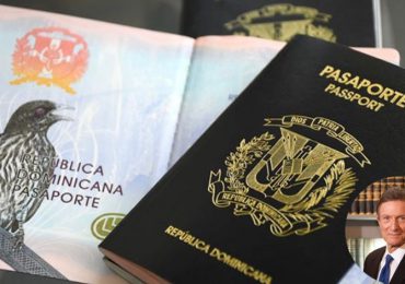 VIDEO | Canciller Roberto Álvarez sobre pasaportes dominicanos: "No habían recibido el valor debido de las autoridades en el pasado"