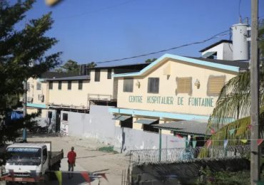 Un hospital de Puerto Príncipe evacuado tras violencia entre bandas