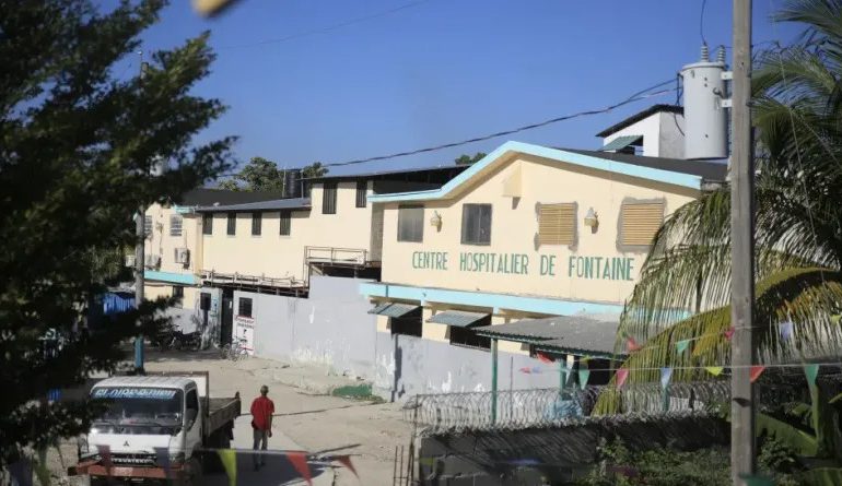 Un hospital de Puerto Príncipe evacuado tras violencia entre bandas