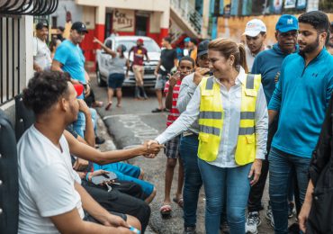 Alcaldesa Carolina Mejía evalúa daños por lluvias en recorrido por la capital
