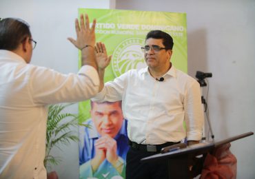 Partido Verde Dominicano proclama a Dío Astacio como su candidato a alcalde por SDE