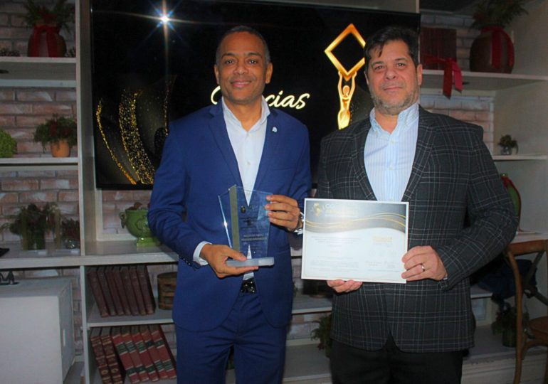 Botpro triunfa por segundo año consecutivo en los Premios Connecta Awards 2023