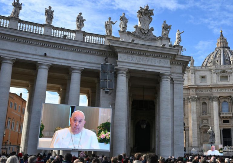 El papa advierte contra la amenaza del cambio climático antes de la COP28