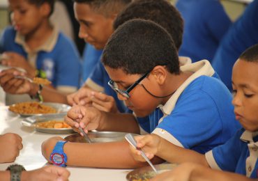 INABIE: Se han incrementado a más de 229 millones las raciones de desayuno y almuerzo escolar 