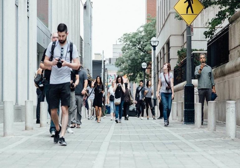 El gran impacto de caminar en la salud cardiaca de las personas