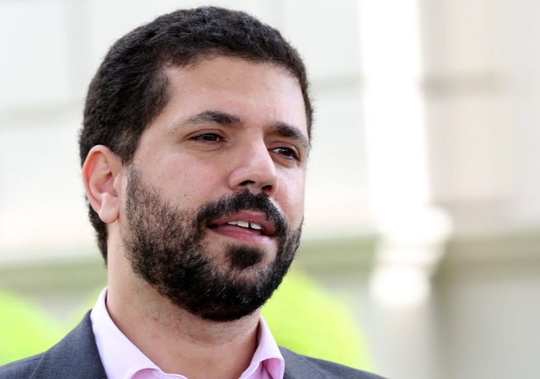 Nassef Perdomo: la Constitución debe adaptarse a la voluntad cambiante de la población