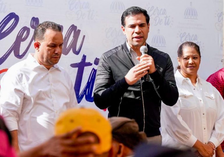 Roberto Ángel encabeza la acción social del Gobierno en San José de Ocoa