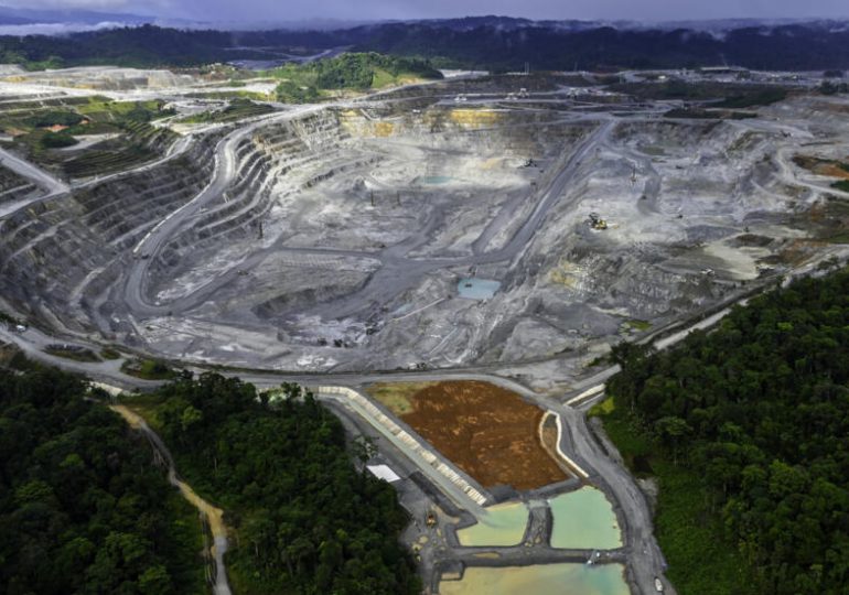 Gobierno panameño dice que las actividades de minera canadiense "han terminado"