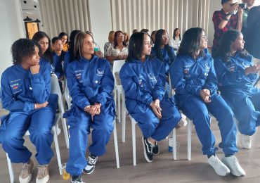 "Ella Es Astronauta" enciende motores para llevar a 10 niñas dominicanas a la NASA