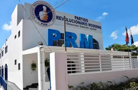 PRM a la oposición: “El pueblo dominicano sí tiene memoria”