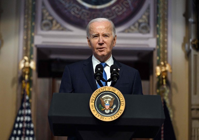 Biden envía delegación de alto nivel a México para hablar de crisis migratoria