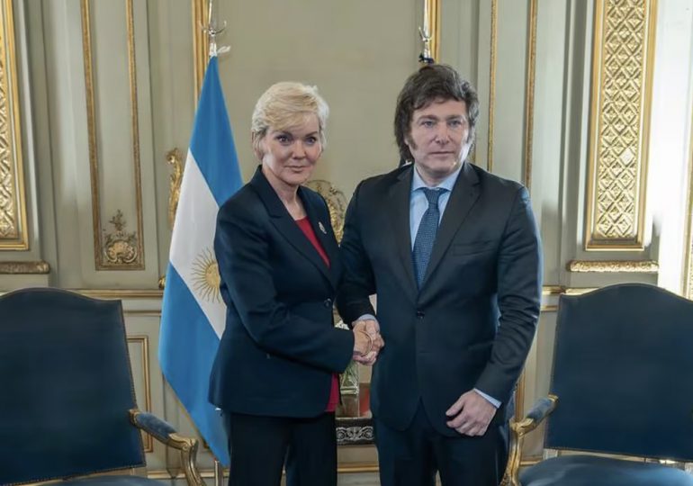 Frente a los enviados de Biden, Milei ratificó su deseo de establecer una alianza estratégica con Estados Unidos