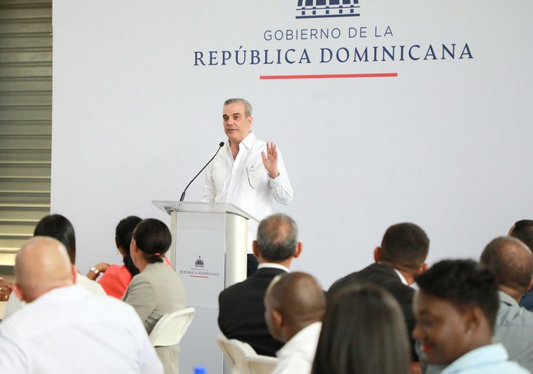 Presiente Abinader asegura próximo año será de realizaciones, éxitos y avance para los dominicanos