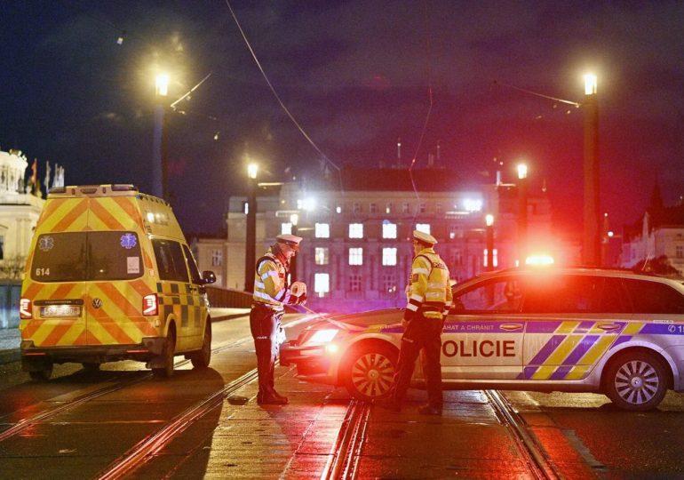 Más de 15 muertos en tiroteo en una facultad de Praga, según policía checa