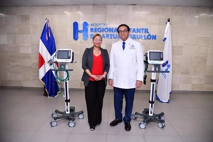 Ministerio de Salud Pública realiza entrega de ventiladores al Hospital Infantil Arturo Grullón