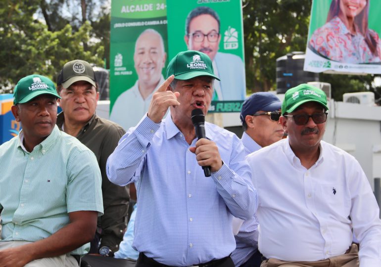 Leonel afirma que sabe honrar sus compromisos a diferencia del gobierno de Abinader, que “promete, pero no cumple”