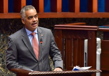 Ministro Joel Santos desmonta falsos argumentos contra acuerdo Aerodom en el pleno del Senado
