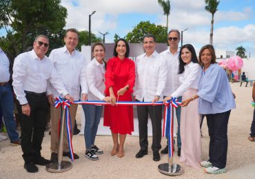 Primera dama, MICM, ADN y Banco Popular inauguran Parque Los Girasoles en el Distrito Nacional