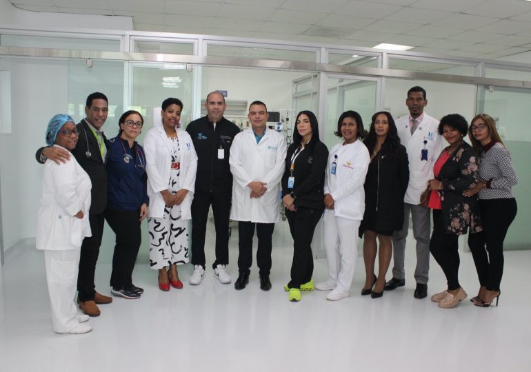 Director del Hospital Ney Arias Lora entrega moderna unidad de UCI