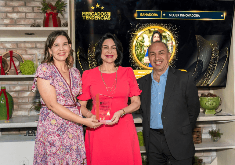Amelia Reyes Mora galardonada como mujer innovadora en los Connecta Awards 2023 RD