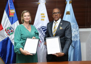 Contraloría y PNUD firman acuerdo de cooperación para la prestación de servicios de desarrollo