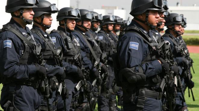 EEUU crea base de datos sobre comportamiento de policías federales