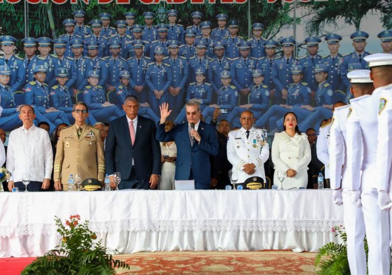 VIDEO | Presidente Abinader encabeza XLVI graduación de cadetes de la Policía Nacional con 57 nuevos oficiales