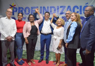 APD y otras entidades pactan respaldo a candidatura de Dío Astacio en SDE
