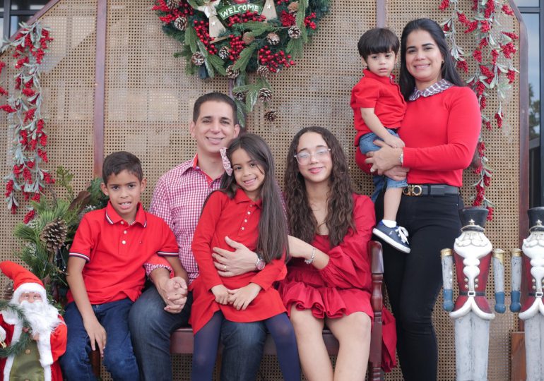 Víctor Fadul, candidato a la alcaldía de Santiago, envía felicitaciones de Año Nuevo