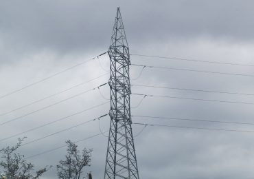Interrupción del servicio eléctrico en el Distrito Nacional debido a evento inesperado en el SENI