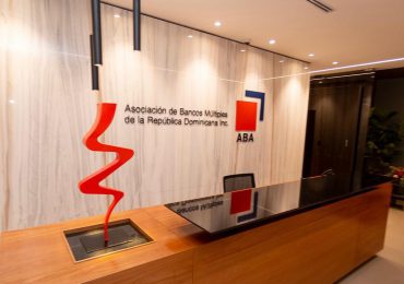 ABA: Crédito del sector bancario se canaliza de forma balanceada entre hogares y empresas