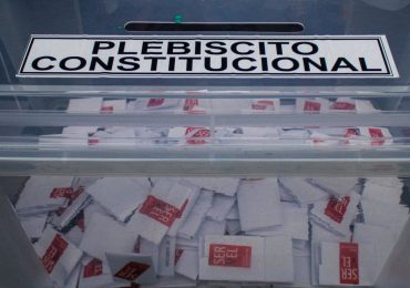 Chile vota en segunda oportunidad para aprobar una nueva constitución