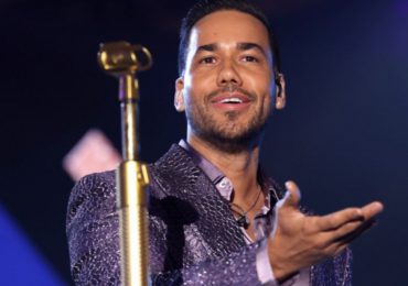 #VIDEO: Romeo Santos responsabiliza a productora por retraso en concierto de Caracas