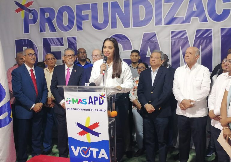 APD, MAS y Red del Cambio proclaman a Betty Geronimo como candidata a alcalde de SDN