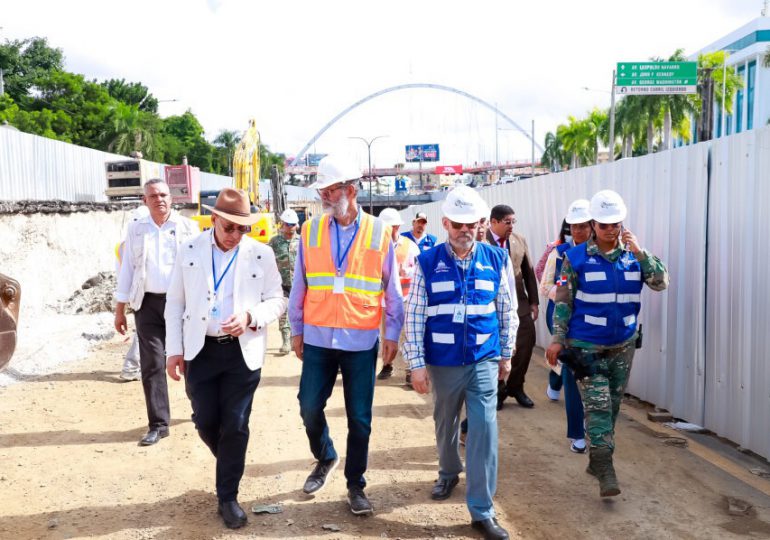 Comisión de Supervisión de Infraestructuras Públicas ante el Cambio Climático visita paso desnivel Máximo Gómez con 27 de febrero