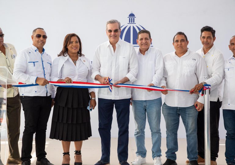 Abinader Inaugura 7 Obras En Monseñor Nouel Y La Vega | RC Noticias