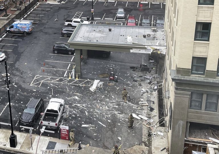 Varios heridos tras una explosión en un hotel de Texas