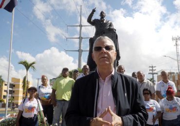 VIDEO | “Construcción y rescate de plazas y monumentos busca educar y crear identidad patriótica en SDE”, afirma alcalde