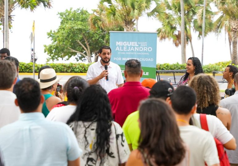 Candidato a regidor propone fortalecer el vínculo del Ayuntamiento DN con la ciudadanía