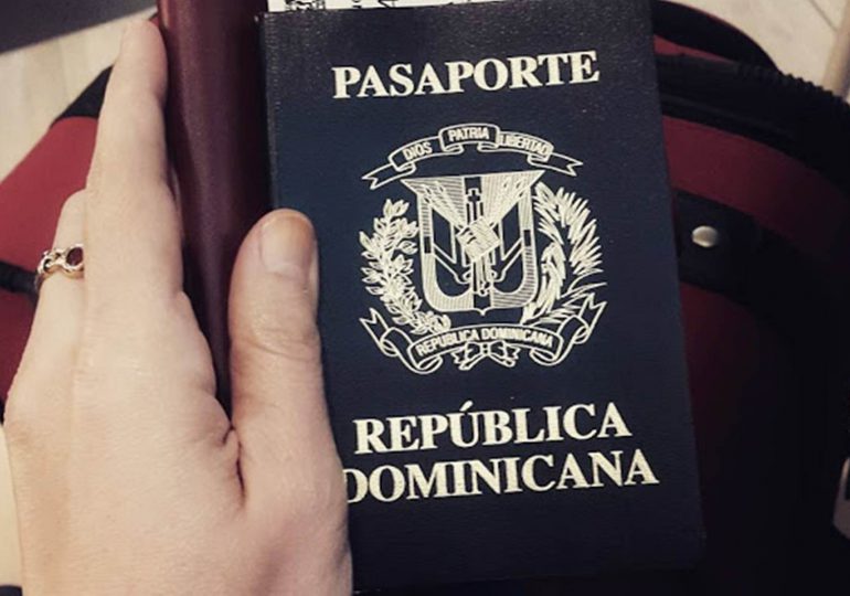 Pasaporte dominicano sube ocho puestos en ranking del Henley Passport Index, ofreciendo más libertad de viaje en 2024