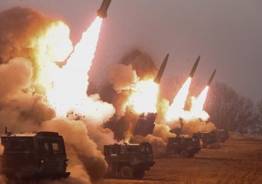 Corea del Norte dispara cientos de obuses cerca de dos Islas surcoreanas