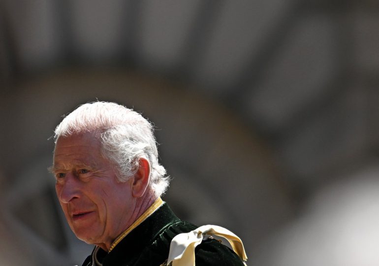 Carlos III ingresa en un hospital londinense para su operación de próstata