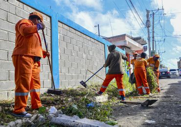 MOPC lleva el programa “Obras Públicas en mi Comunidad” a sectores de SDN y Villa Altagracia