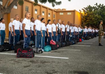 VIDEO | Cadetes de las Fuerzas Armadas y de la Policía Nacional entrenarán ciclo común en Academia Militar “Batalla de las Carreras”