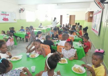 Fundación NEPTUNOS cierra jornada alimenticia del año 2023 con más de 2000 donaciones en raciones de comidas