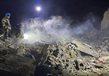 Un bombardeo ruso mata a once personas en Pokrovsk, en el este de Ucrania