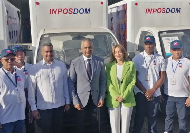 VIDEO | INPOSDOM recibe donaciones de nueve camiones y 68 balanzas digitales