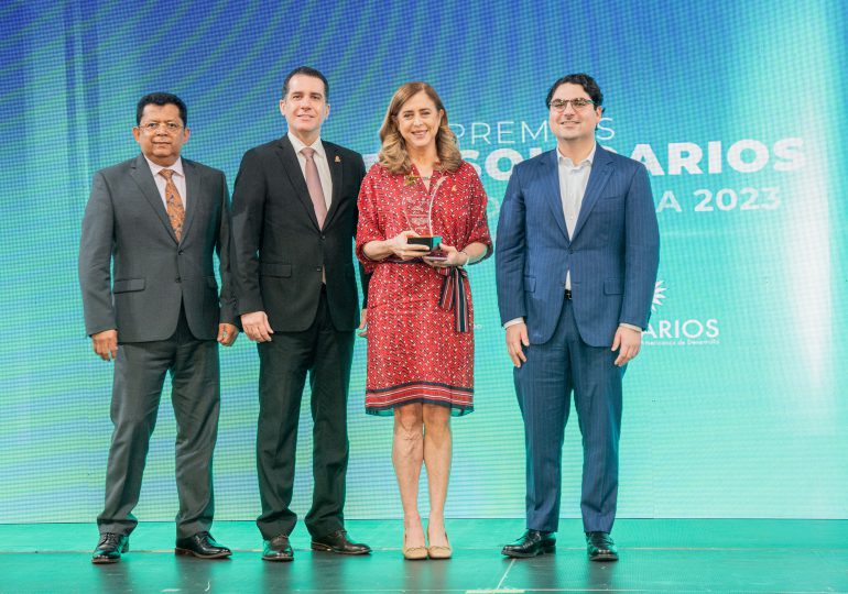 Fundación Dominicana de Desarrollo, Institución de microfinanzas del año en premios internacionales BCIE-Solidarios