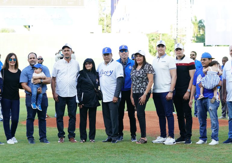 Licey rinde homenaje a cronista deportivo Rafael Díaz