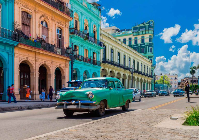 El turismo internacional en Cuba cierra el 2023 con 2.4 millones de turistas
